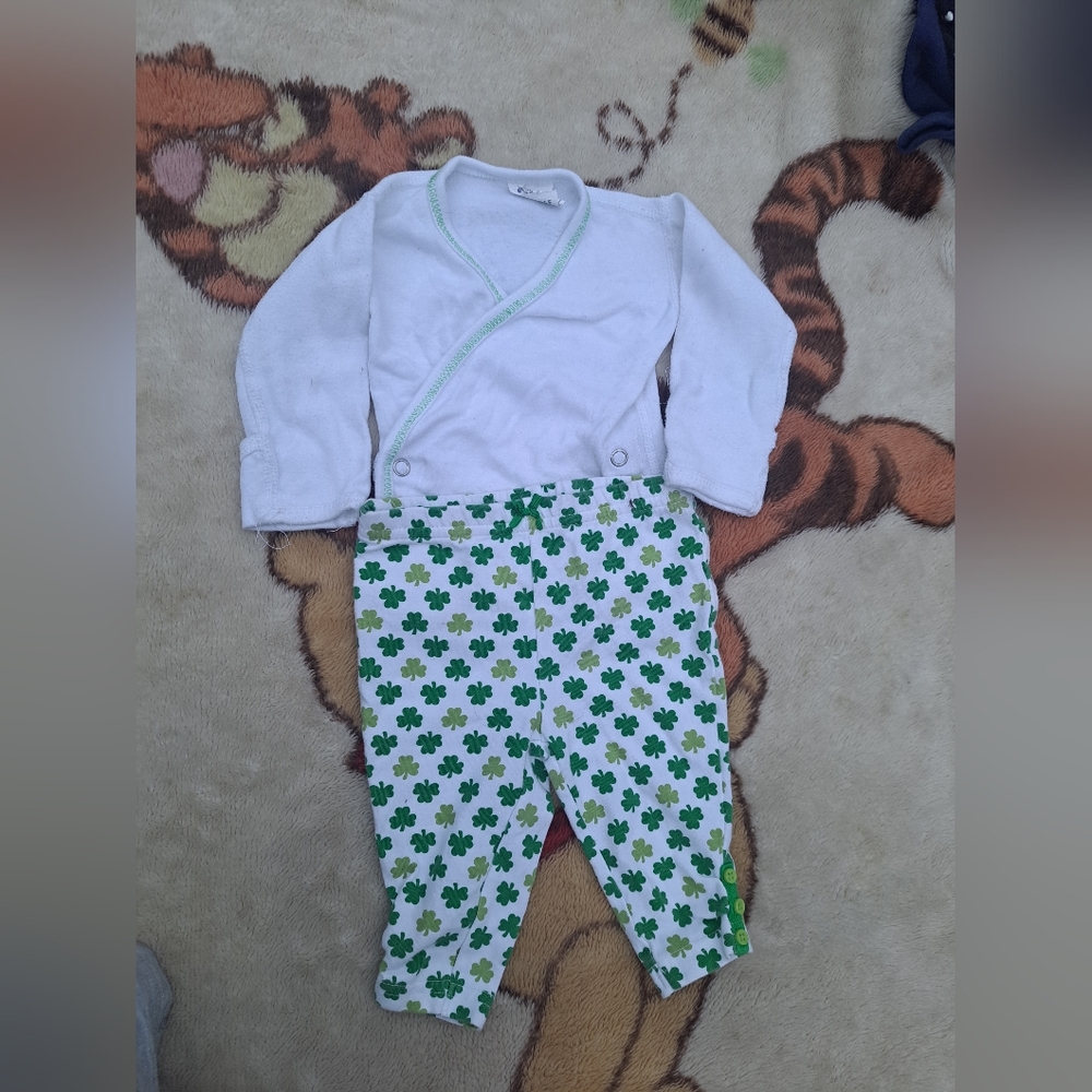 🙂 3/15 Encompass St.Patricks Day vintage shirt and Carters  pants☘️